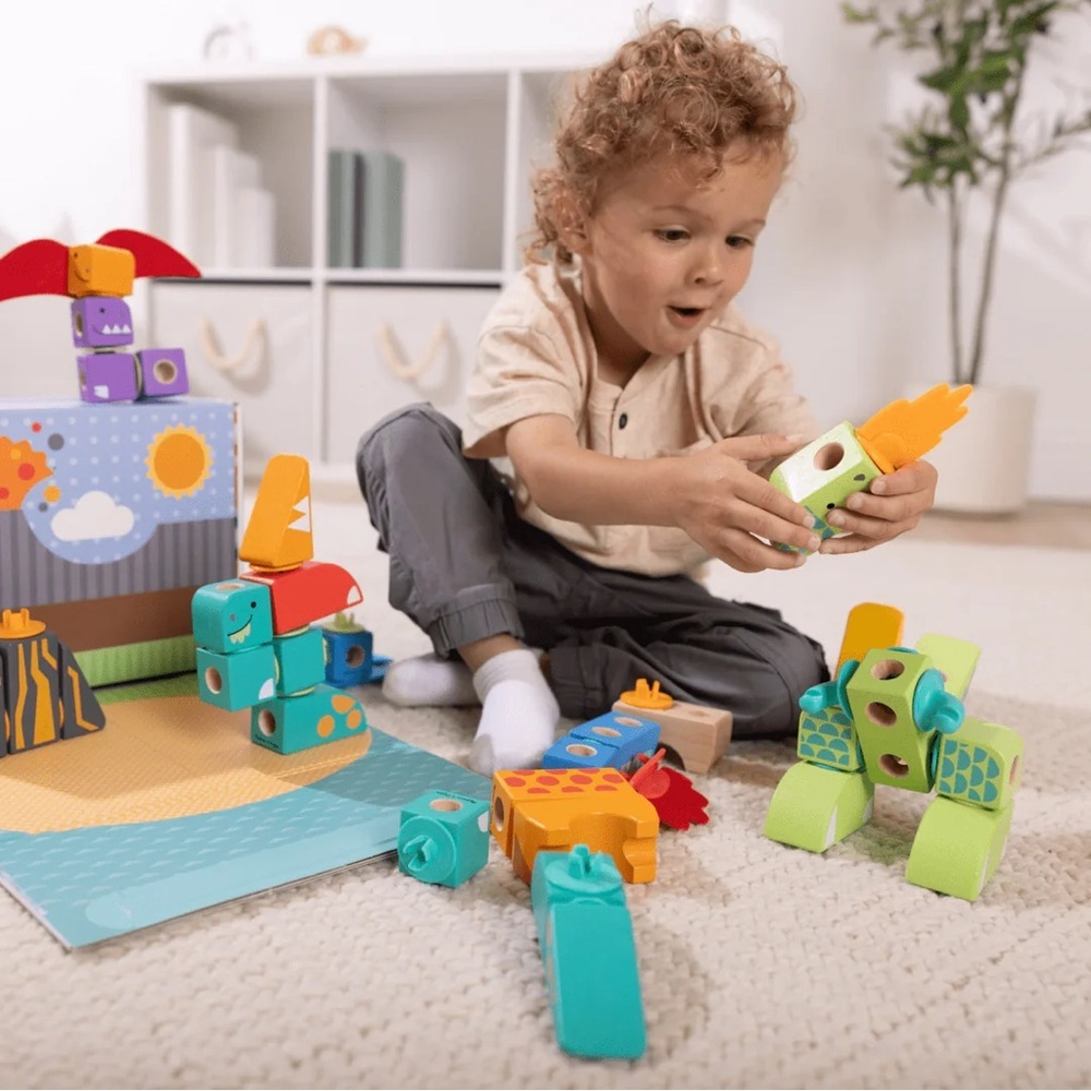 NWT Melissa & Doug BLOCKABLES™ Dinosaur Play Set - Picture 5 of 11
